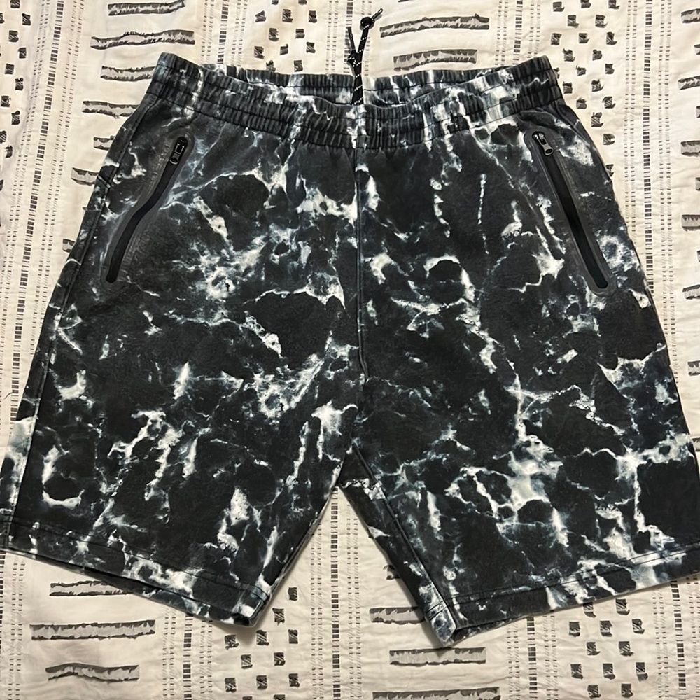 Old Navy Active Dynamic Fleece mens shorts
